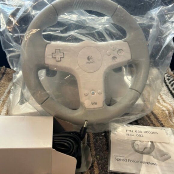 Logitech Speed Force Wireless Racing Wheel for Nintendo Wii IOB (Untested) - Picture 2 of 3